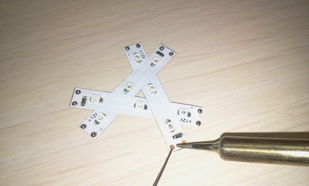 Делаем елочные игрушки из светодиодных лент Делаем елочные игрушки из светодиодных лент