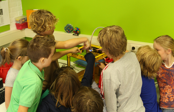 Дети собрали 3d принтер image