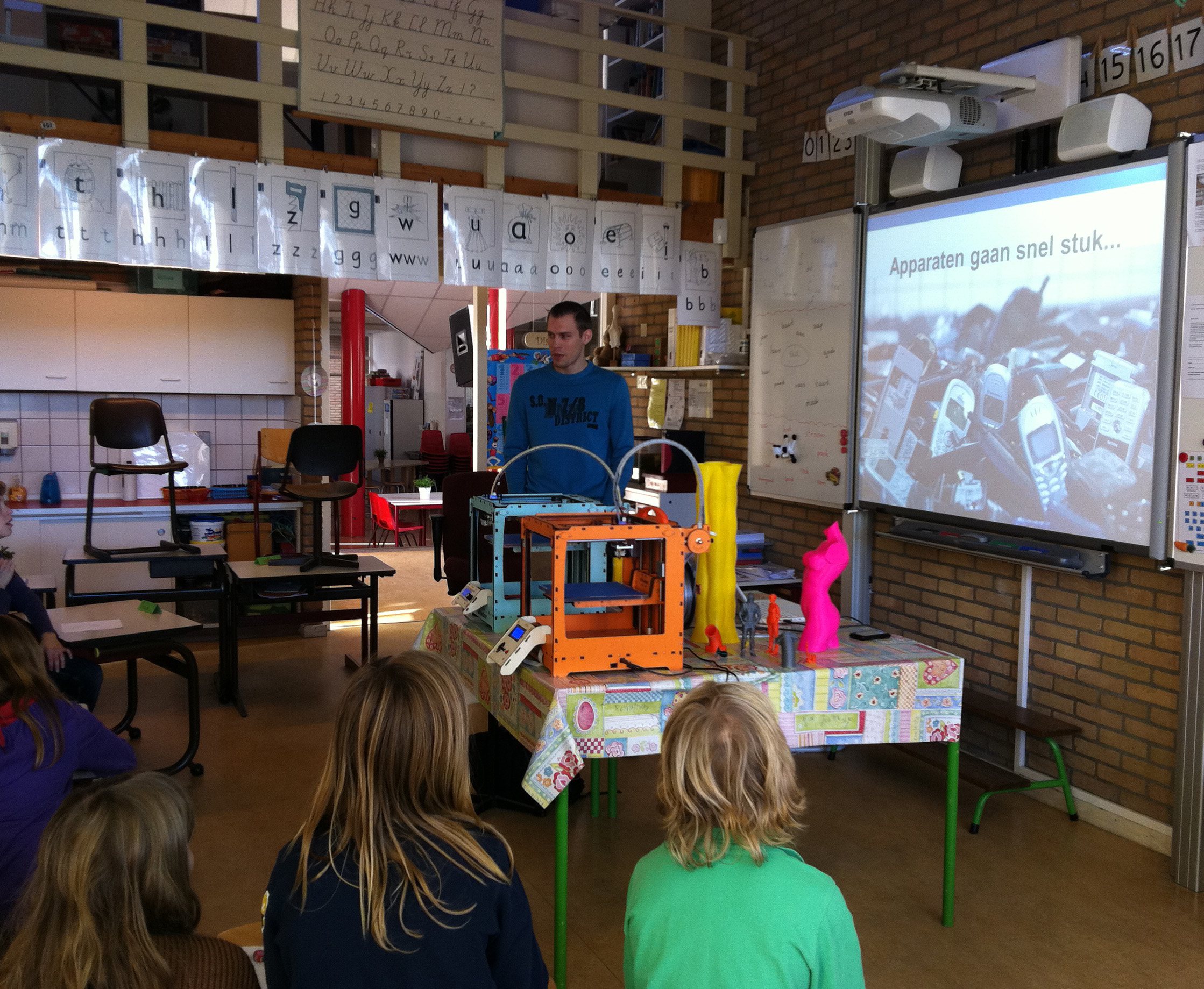 Дети собрали 3d принтер image