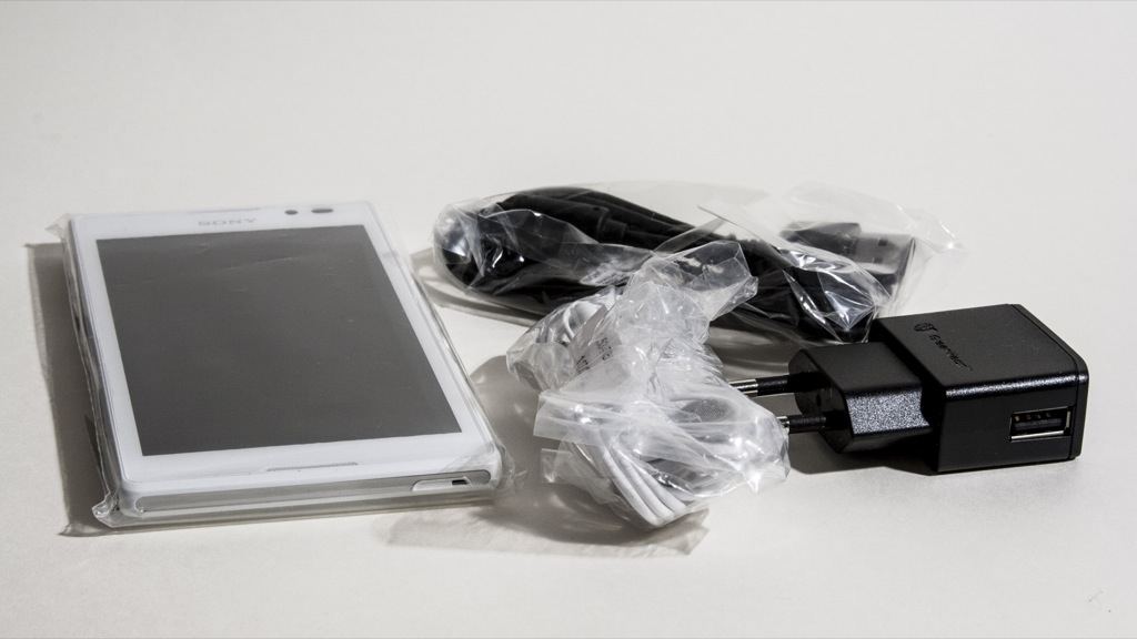 Две симки, четыре ядра – обзор Sony Xperia C Две симки, четыре ядра – обзор Sony Xperia C