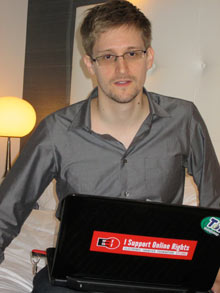 Эдвард Сноуден выписался из гостиницы в Гонконге и скрылся