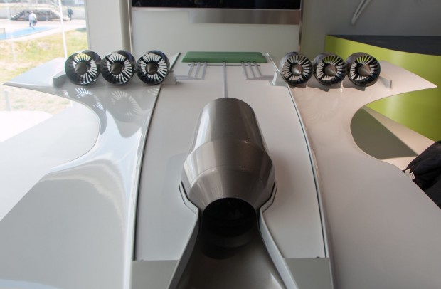 Электросамолет для регулярных авиалиний image