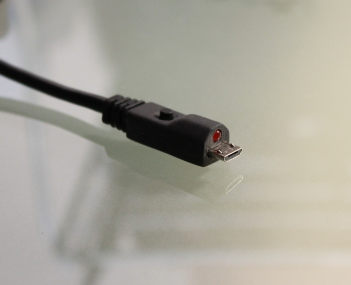 Еще один проект на Kickstarter: micro USB кабель с подсветкой