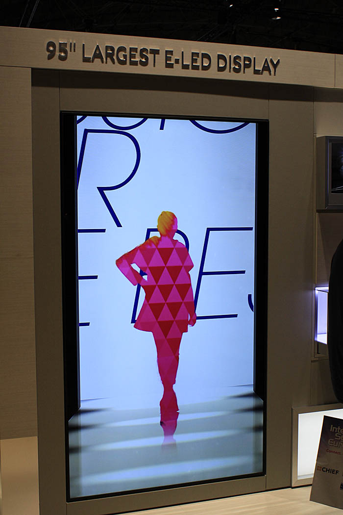 Фотоотчёт с выставки ISE — экраны, экраны и ещё экраны