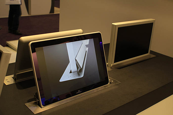 Фотоотчёт с выставки ISE — экраны, экраны и ещё экраны