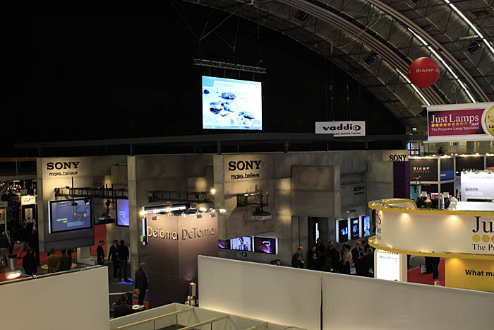 Фотоотчёт с выставки ISE — экраны, экраны и ещё экраны