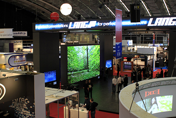 Фотоотчёт с выставки ISE — экраны, экраны и ещё экраны