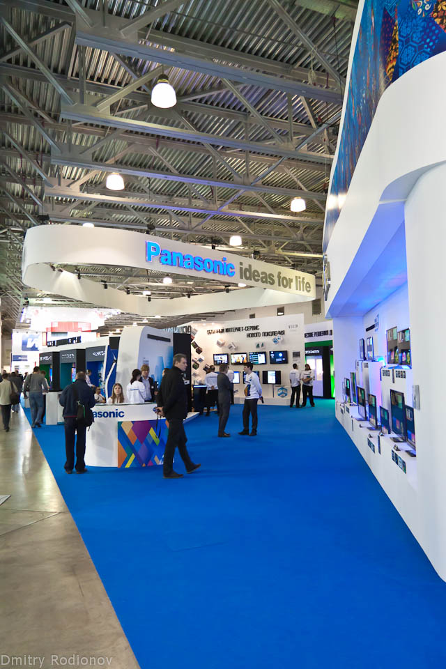 Фоторепортаж с выставки Consumer Electronics & Photo Expo 12