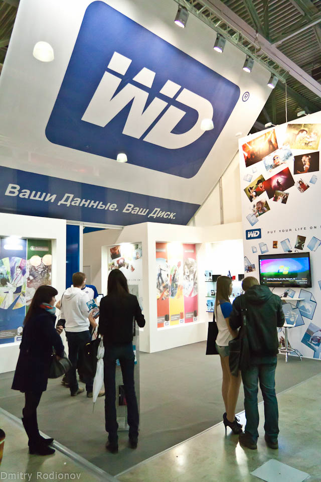 Фоторепортаж с выставки Consumer Electronics & Photo Expo 12