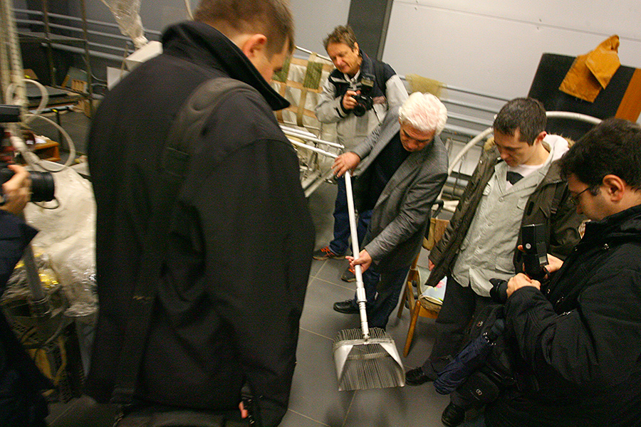 Где таится история космоса