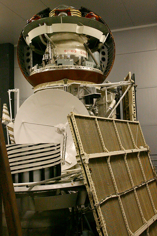 Где таится история космоса