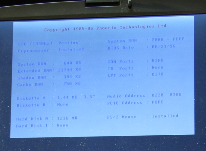 Гость из 90 х, ноут Fujitsu Milan Гость из 90 х, ноут Fujitsu Milan