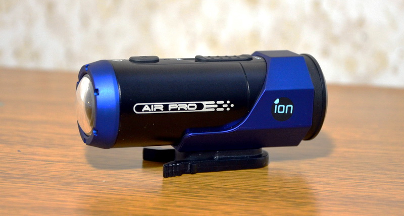 iON Air Pro Wi Fi против GoPro HERO3: White Edition: битва «младших» американцев