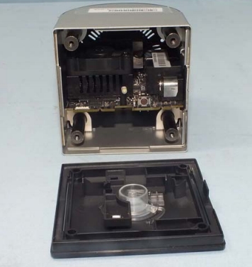 Игровая консоль Ouya внутри и снаружи (фото с FCC)