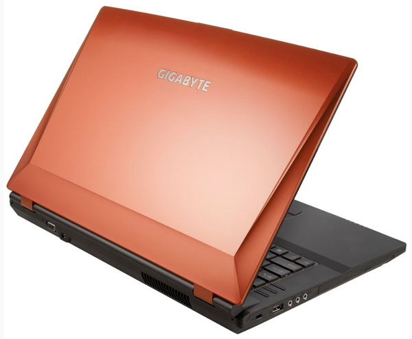 Игровой ноутбук Gigabyte P2742G комплектуется Windows 8