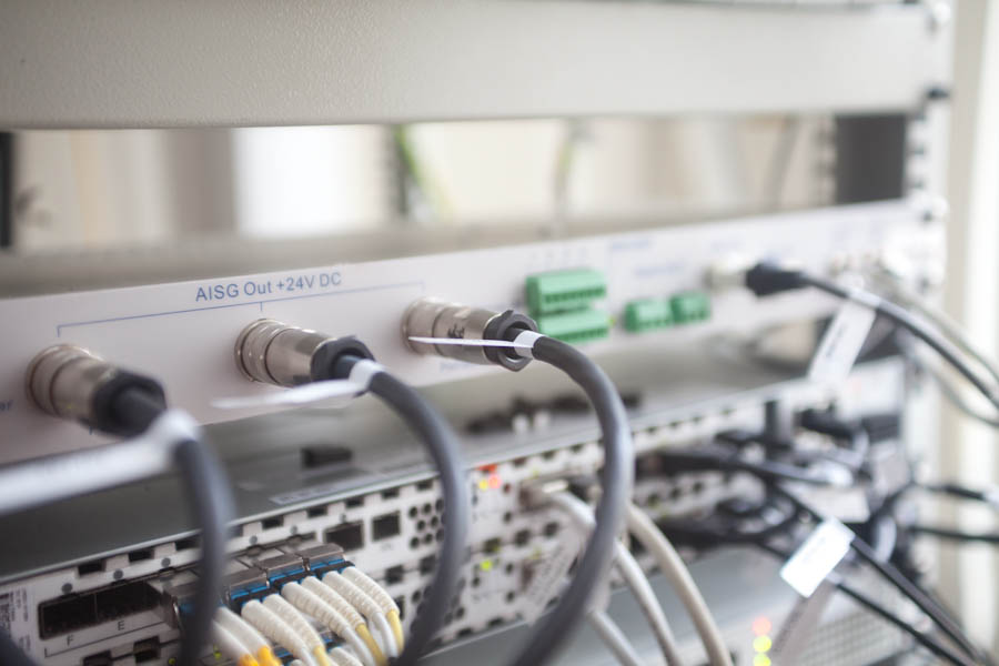 Испытательная базовая станция сотовой сети: что внутри