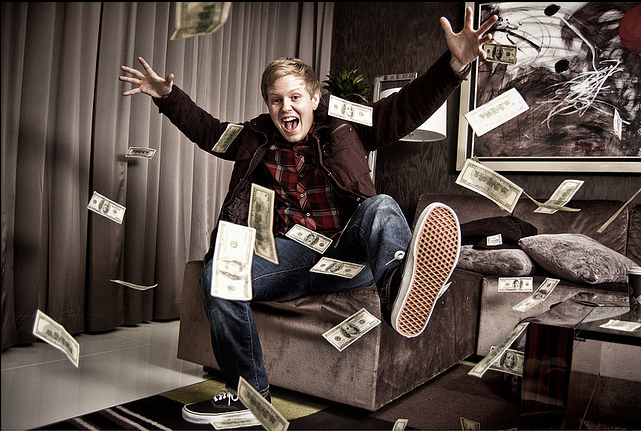 Как дизайнеру заработать больше денег уже сегодня? Как дизайнеру заработать больше денег уже сегодня?