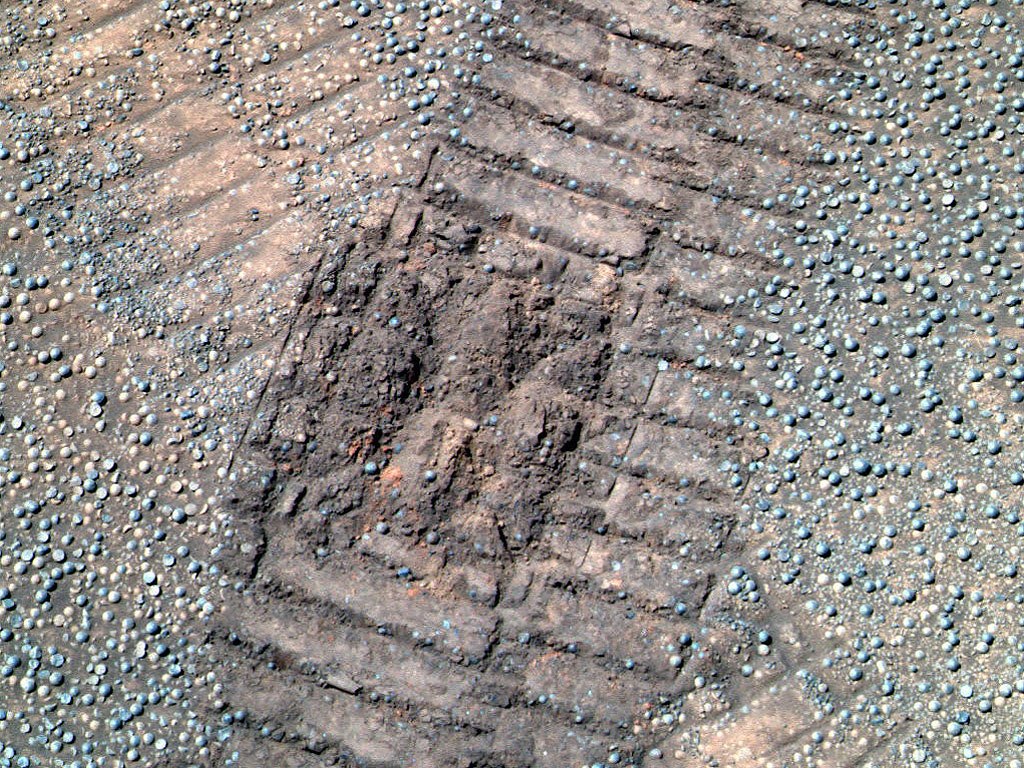 Какого цвета Марс? image