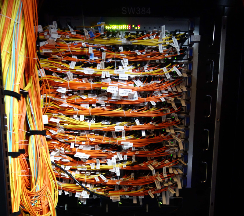 Китайский суперкомпьюьтер Тяньхэ 2 возглавил мировой рейтинг Top500 Китайский суперкомпьюьтер Тяньхэ 2 возглавил мировой рейтинг Top500