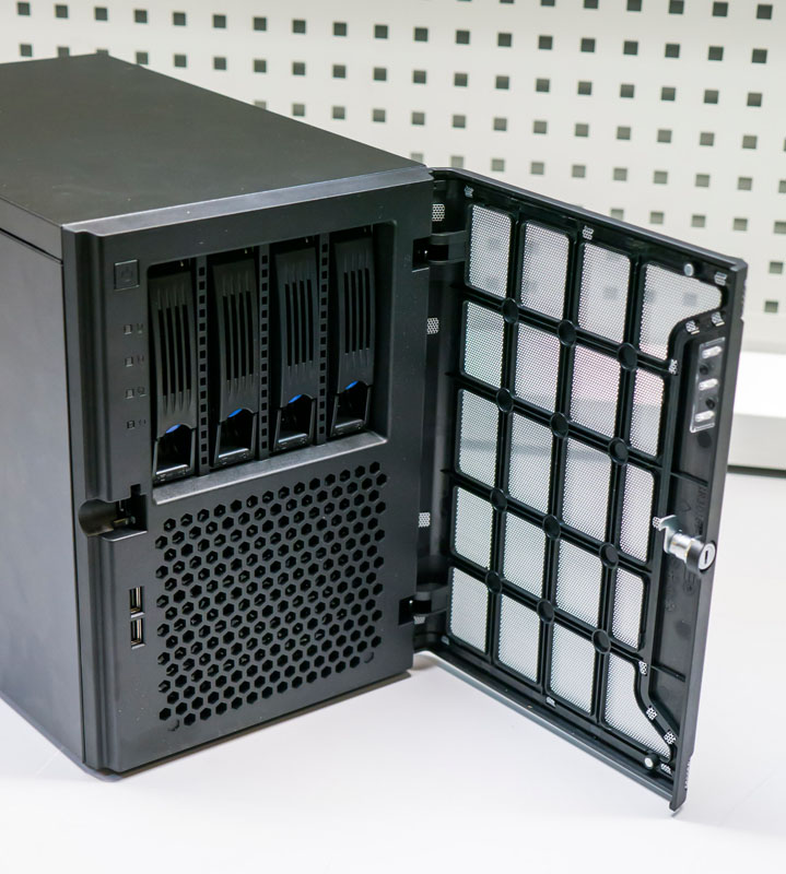 Компактный сервер ETegro Hyperion ES200 G4