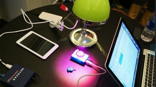 Компания Oledcomm наделила смартфон и планшет поддержкой технологии Li Fi Oledcomm Li-Fi