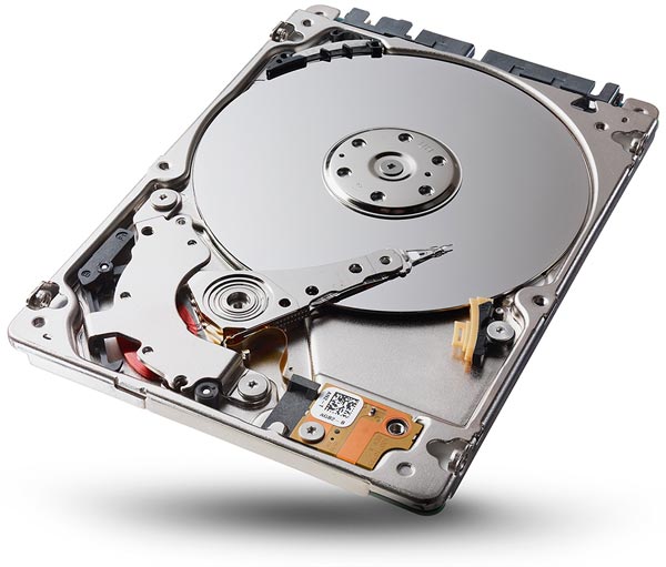 Seagate оснащает жесткие диски толщиной 5 мм стандартными разъемами SATA