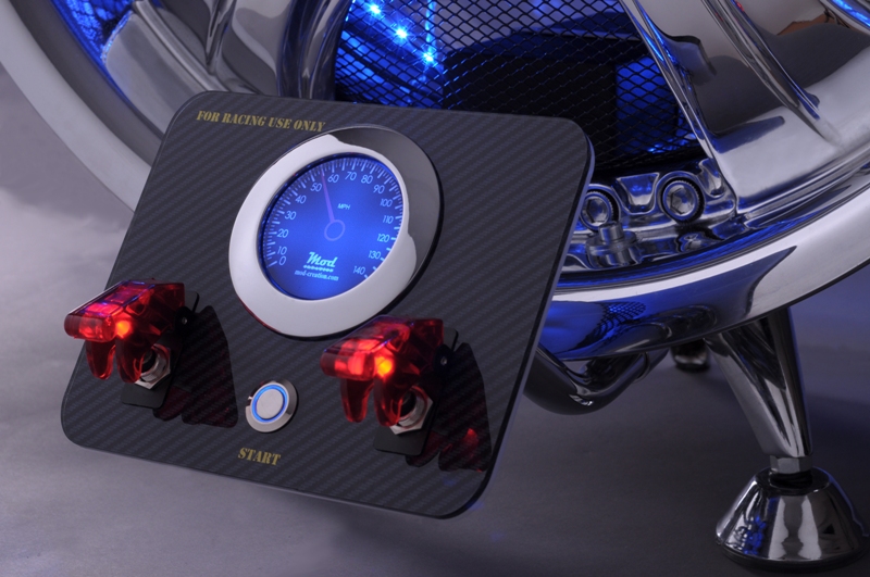 Компьютер в литом автомобильном диске Компьютер в литом автомобильном диске