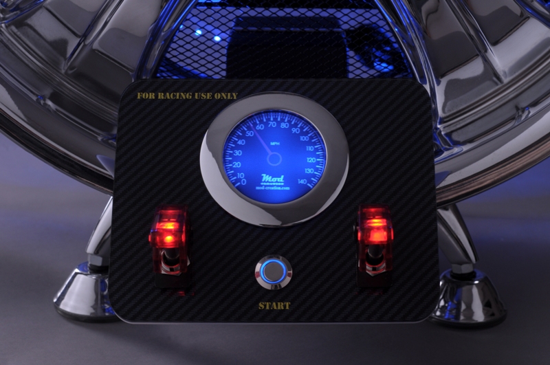 Компьютер в литом автомобильном диске Компьютер в литом автомобильном диске