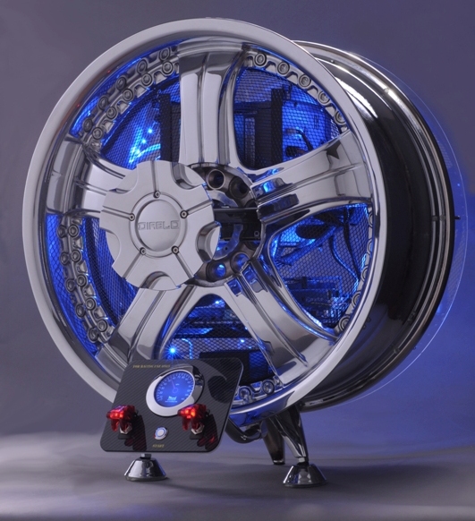 Компьютер в литом автомобильном диске Компьютер в литом автомобильном диске