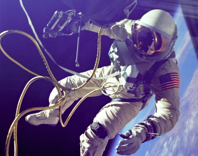 Краткая история освоения космоса