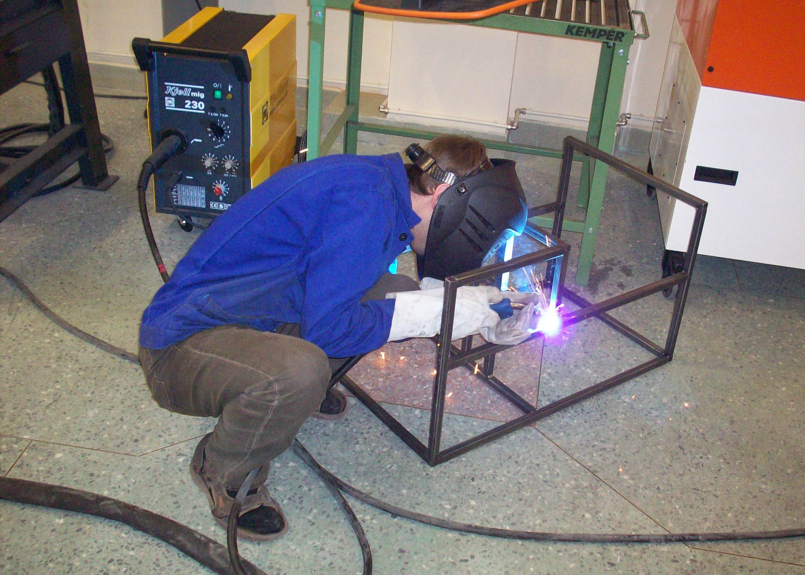 Лабораторная установка на любительской электронике: от идеи до готовой машины Лабораторная установка на любительской электронике: от идеи до готовой машины