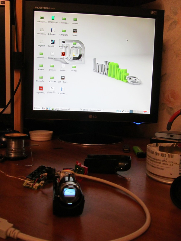 Мини ЭЛТ монитор Мини ЭЛТ монитор