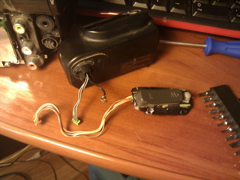 Мини ЭЛТ монитор Мини ЭЛТ монитор