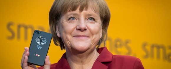 Модифицированный компанией Secusmart смартфон BlackBerry Z10 с защитой от прослушивания будет стоить 2000 евро Secusmart GmbH BlackBerry Z10