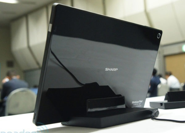На японском рынке Sharp Mebius Pad появится в начале 2014 года 