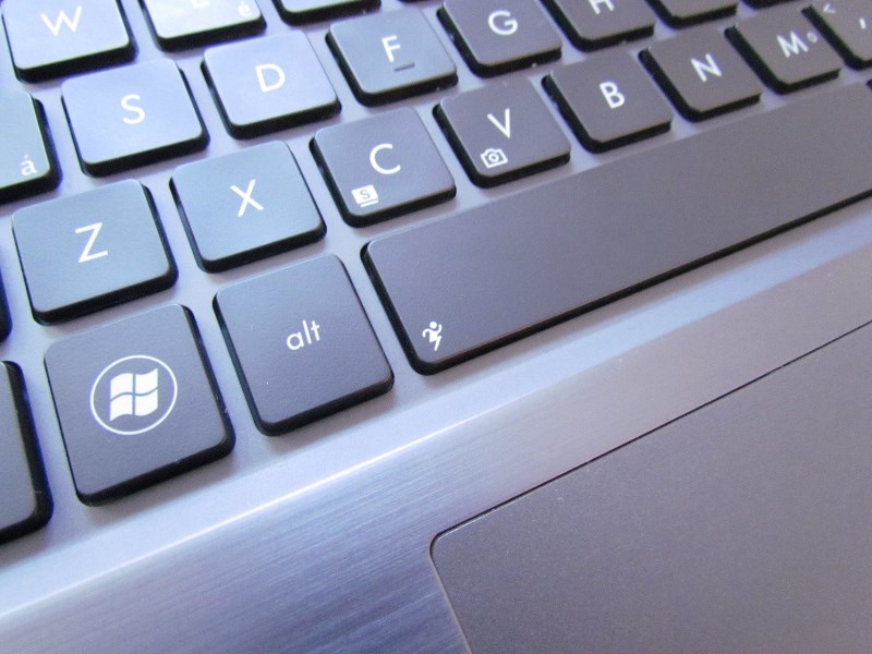 Ноутбук Asus BU400A – кандидат в объекты желания