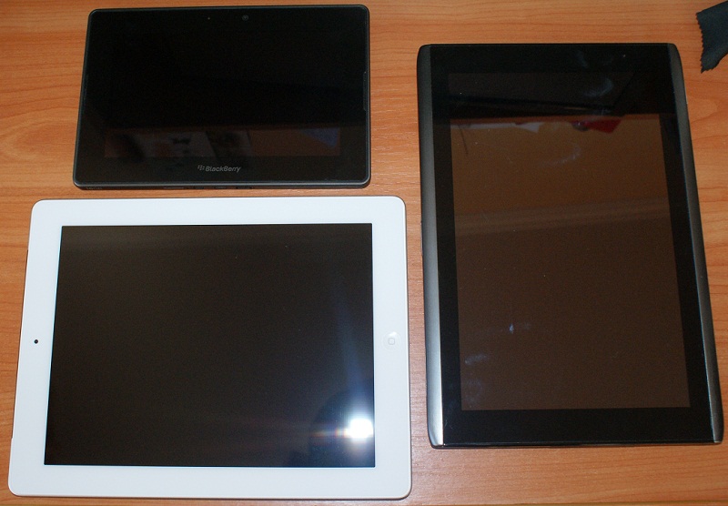 Новый iPad против Acer Iconia Tab и BlackBerry PlayBook