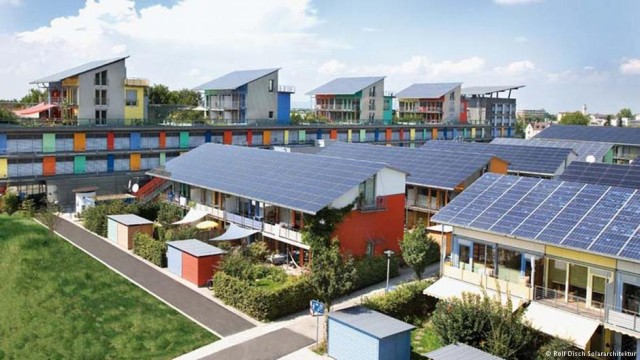 Новый рекорд Германии: 50,6% энергии за сутки получено от солнечных батарей