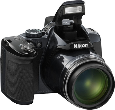 Объектив камеры Nikon Coolpix P520 охватывает диапазон ЭФР 24-1000 мм