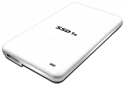 Скорость внешнего SSD Axtremex в режиме чтения достигает 240 МБ/с