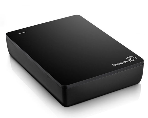 Важным достоинством Seagate Backup Plus FAST является наличие интерфейса USB 3.0