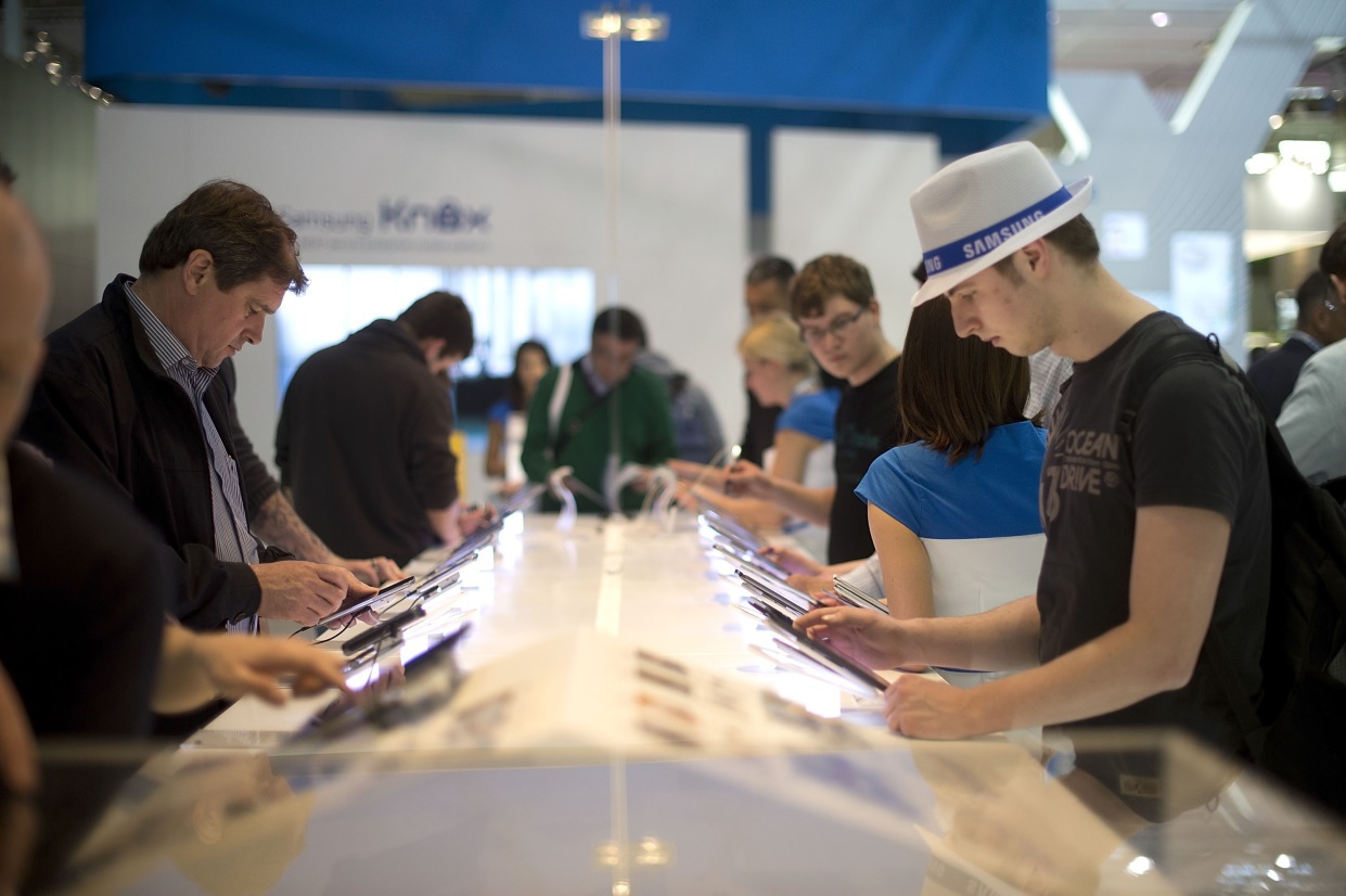 Обертка CeBIT 2014 – маркетинг, который можно потрогать Обертка CeBIT 2014 – маркетинг, который можно потрогать