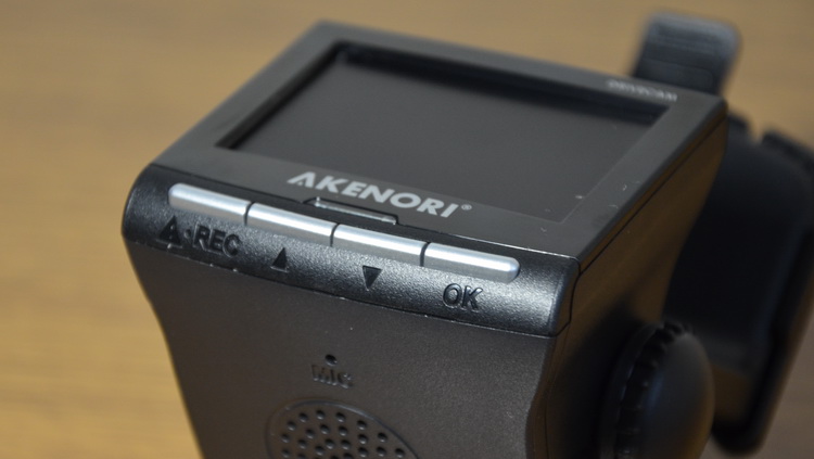 Обзор Akenori DriveCam 1080 PRO: когда регистратор предупредит о «Стрелке»