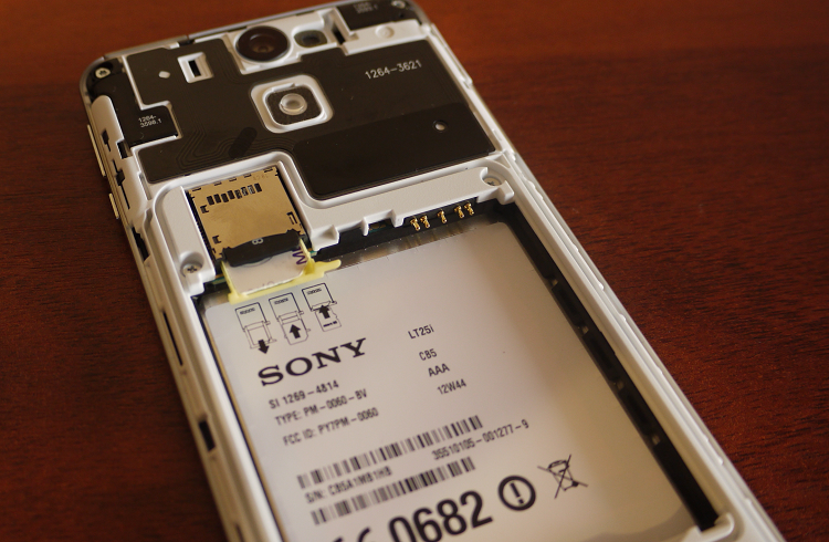 Обзор Sony Xperia V