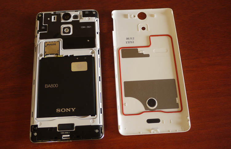 Обзор Sony Xperia V Обзор Sony Xperia V