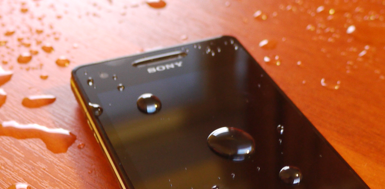 Обзор Sony Xperia V