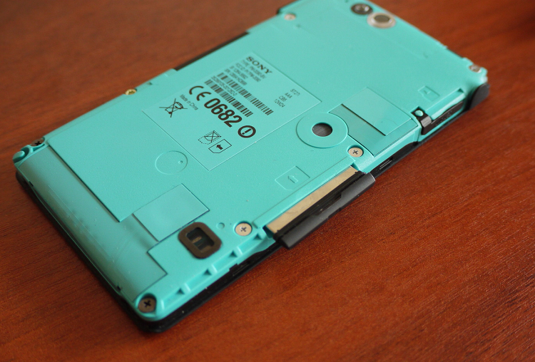 Обзор Sony Xperia go Обзор Sony Xperia go