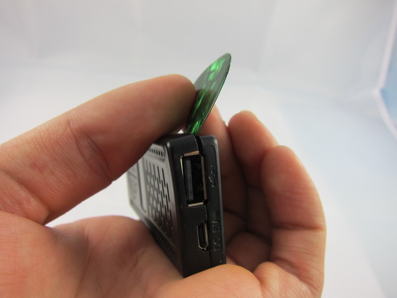 Обзор мощного мини компьютера UG802 Обзор мощного мини компьютера UG802