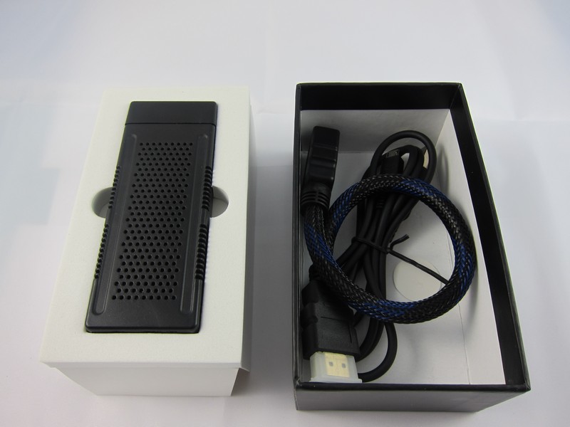 Обзор мощного мини компьютера UG802 Обзор мощного мини компьютера UG802