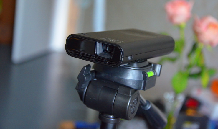 Обзор пикопроектора Aiptek PocketCinema V60: 60 дюймов, недорого Обзор пикопроектора Aiptek PocketCinema V60: 60 дюймов, недорого